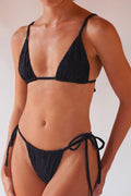 Capri ojalillo negro